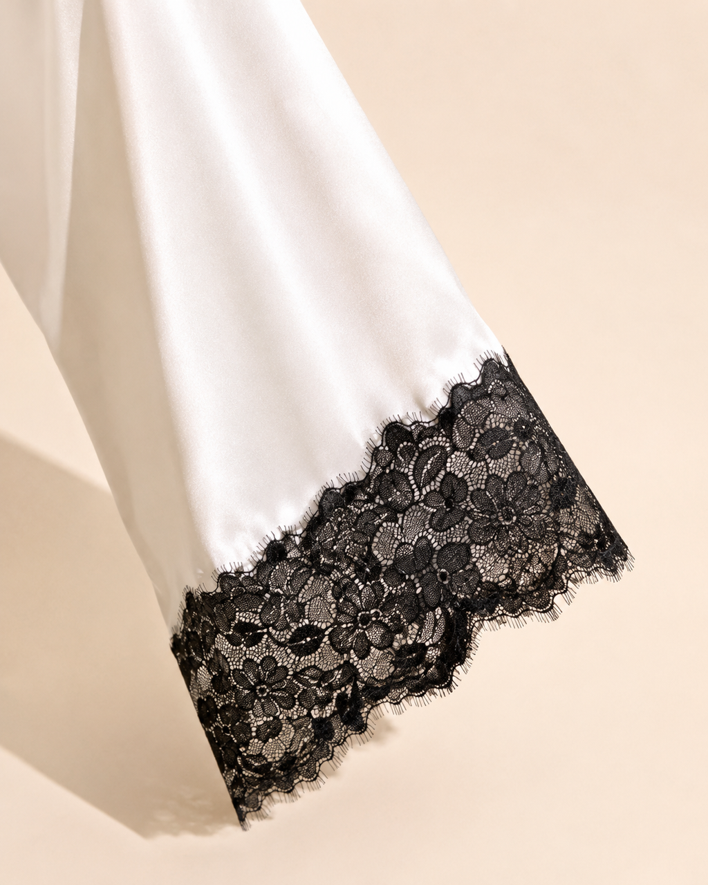 Blanc Nuit Satin Robe